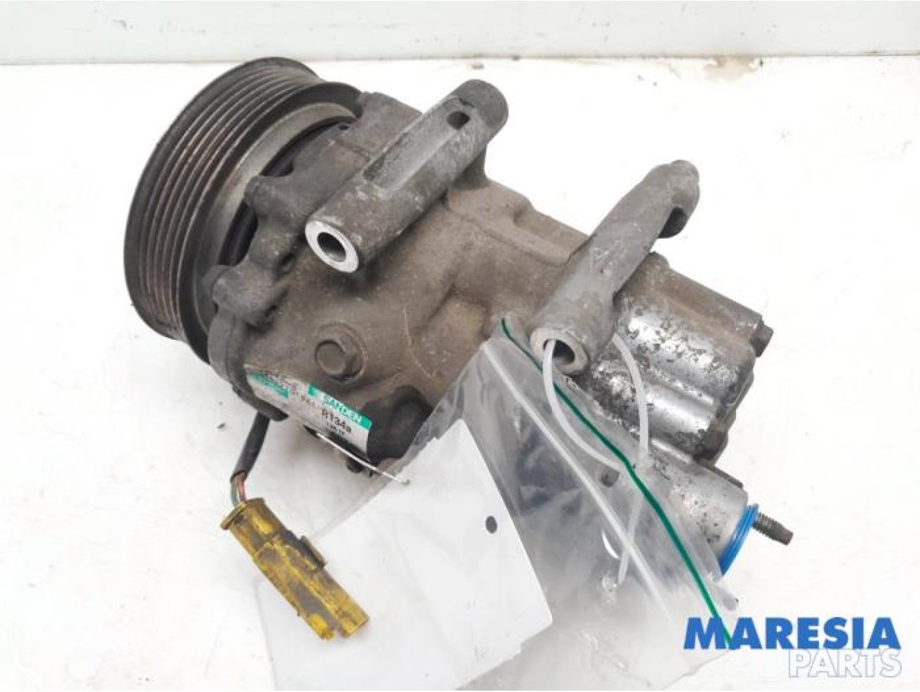 Peugeot - 308 - Air conditioning pump