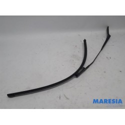 Peugeot - 308 - Front wiper arm