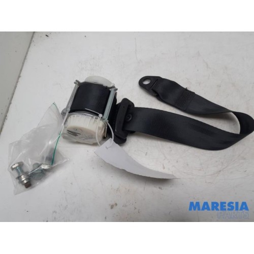 Alfa Romeo - Giulietta - Rear seatbelt, left