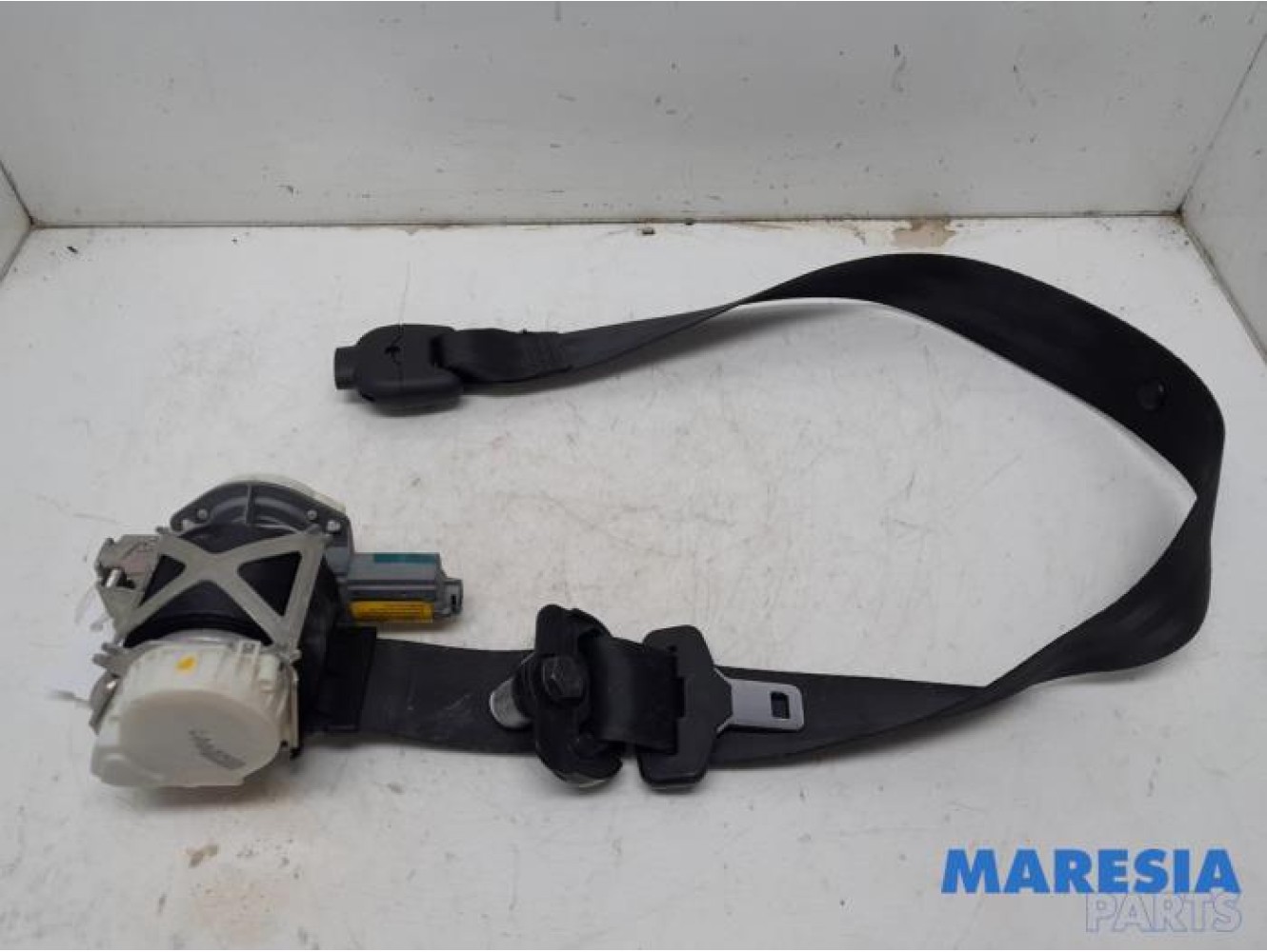 Alfa Romeo - Giulietta - Front seatbelt, right