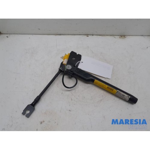 Alfa Romeo - Giulietta - Gordelspanner links
