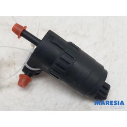 Alfa Romeo - Giulietta - Windscreen washer pump