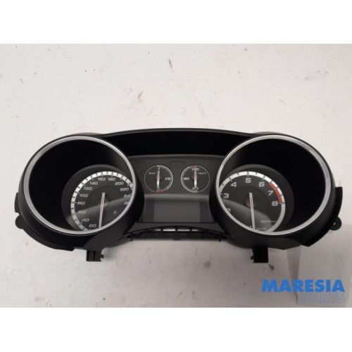 Alfa Romeo - Giulietta - Instrument panel