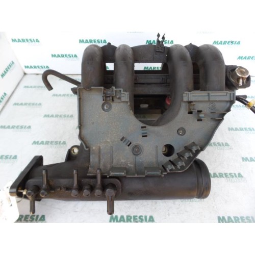 Renault - Clio - Intake manifold