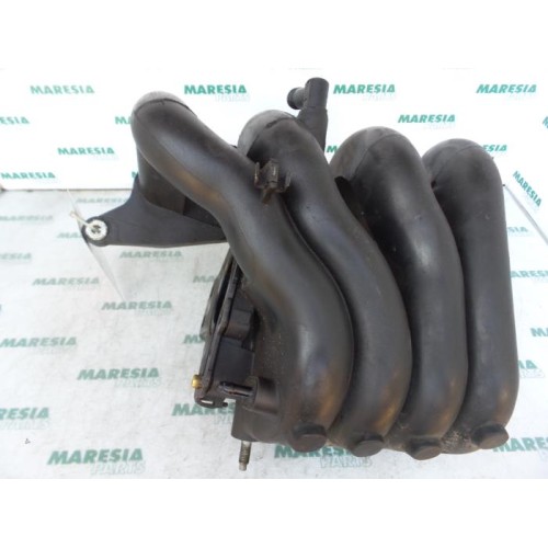 Renault - Clio - Intake manifold