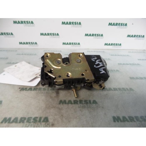 Citroen - Picasso - Front door lock mechanism 4-door, right
