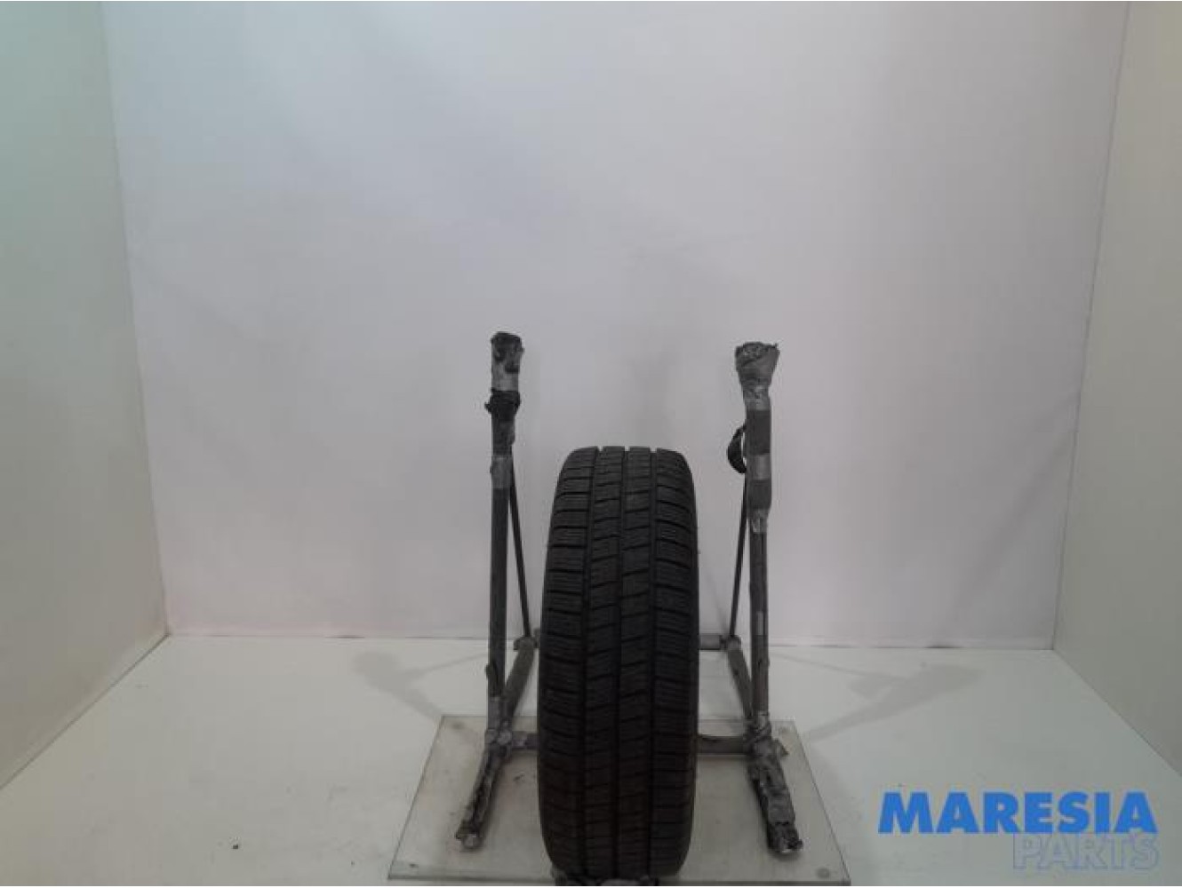 Citroen - Jumpy - Tyre