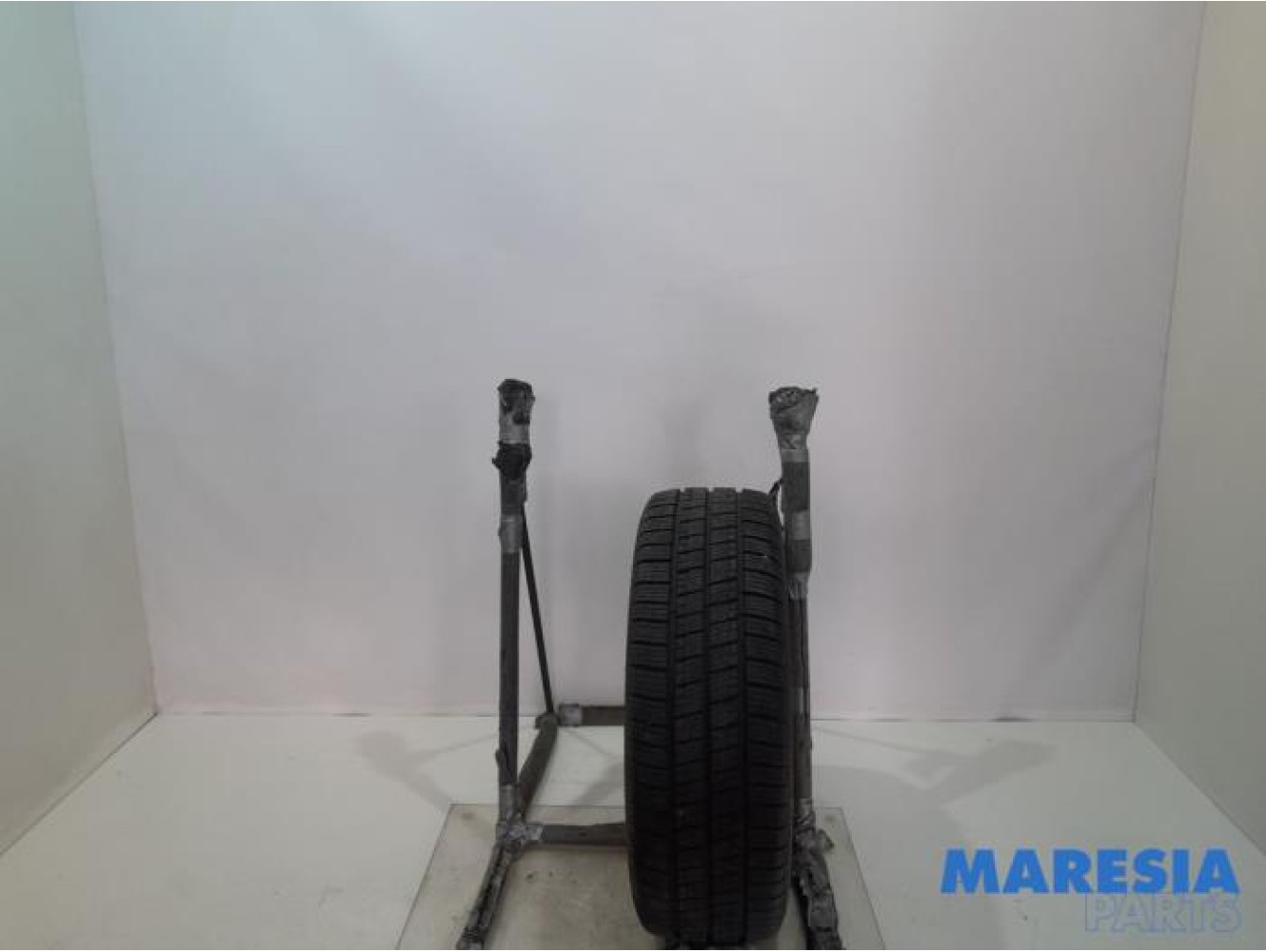 Citroen - Jumpy - Tyre
