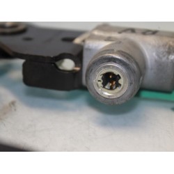 Renault - R19 - Tendeur de ceinture droit