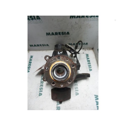 Peugeot - 607 - Knuckle, front left