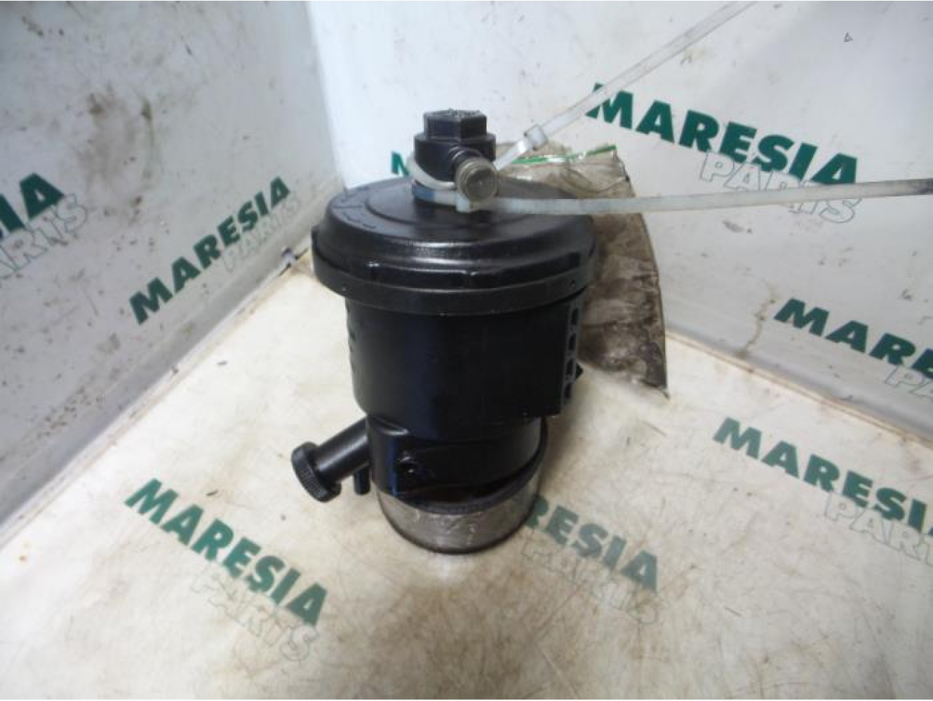 Citroen - Xantia - Fuel filter housing