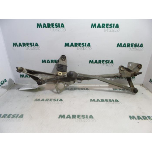 Renault - Laguna - Wiper mechanism