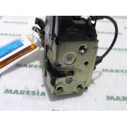 Renault - Laguna - Front door lock mechanism 4-door, right
