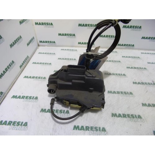 Renault - Laguna - Front door lock mechanism 4-door, right
