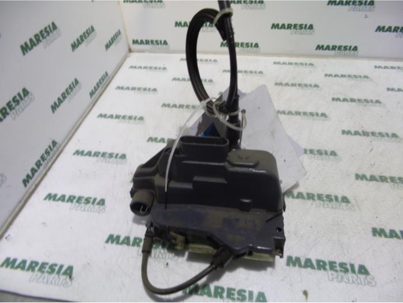 Renault - Laguna - Front door lock mechanism 4-door, right