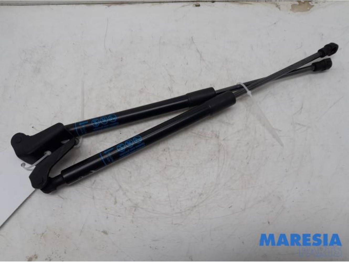 Opel - Karl - Set of tailgate gas struts