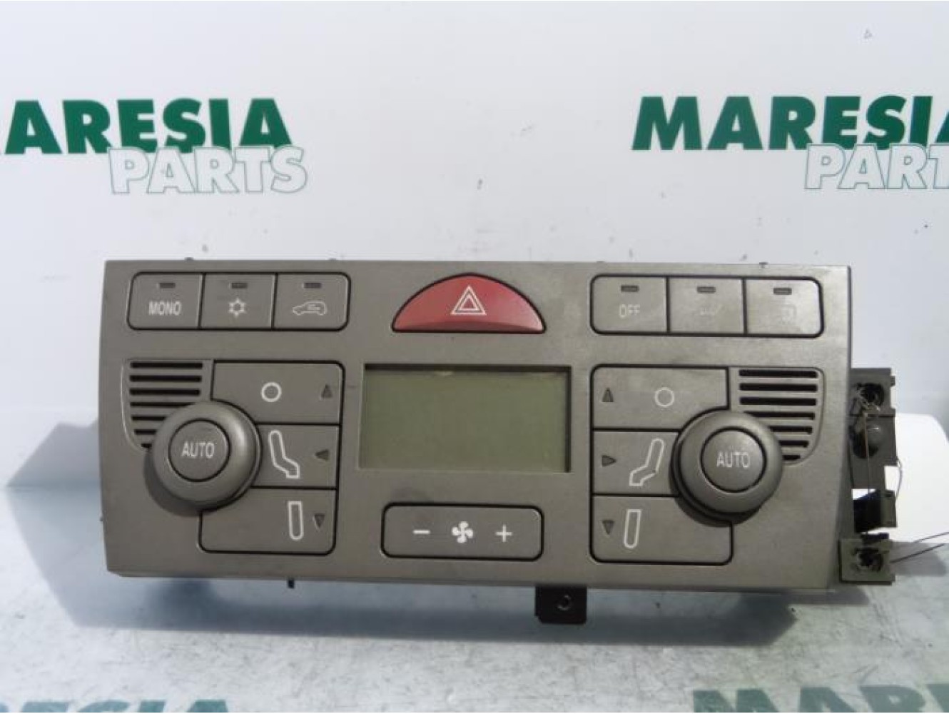 Lancia - Y(Psilon) - Heater control panel