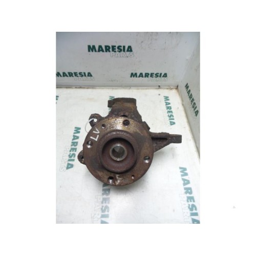 Peugeot - 206 - Knuckle, front left