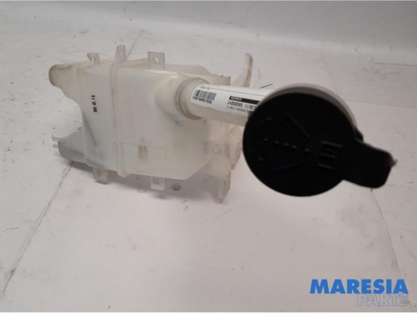 Opel - Karl - Scheibensprühertank vorne