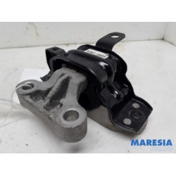 Opel - Karl - Engine mount