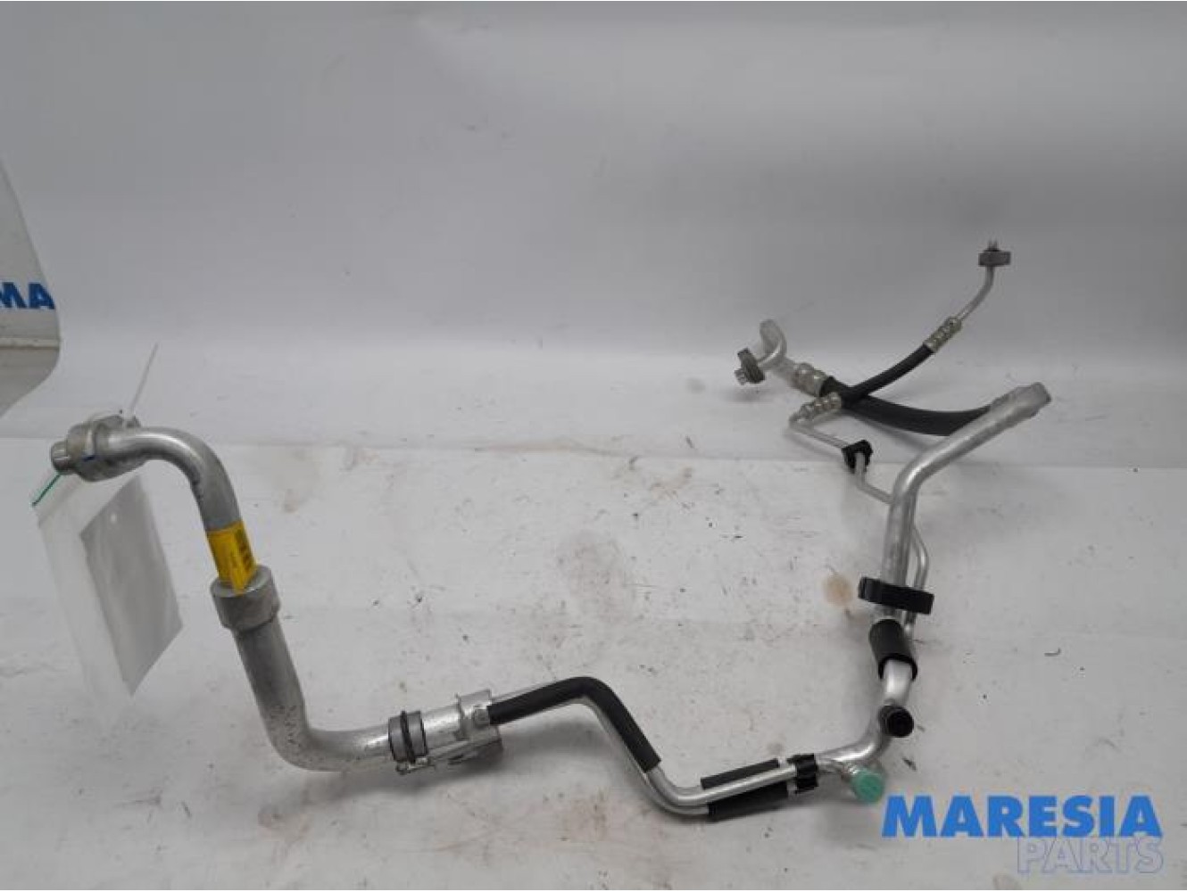 Opel - Karl - Air conditioning line