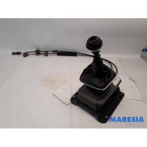 Alfa Romeo - Giulietta - Gear stick