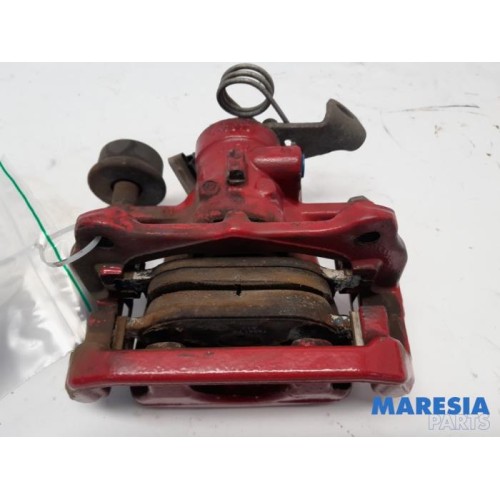Alfa Romeo - Giulietta - Rear brake calliper, left