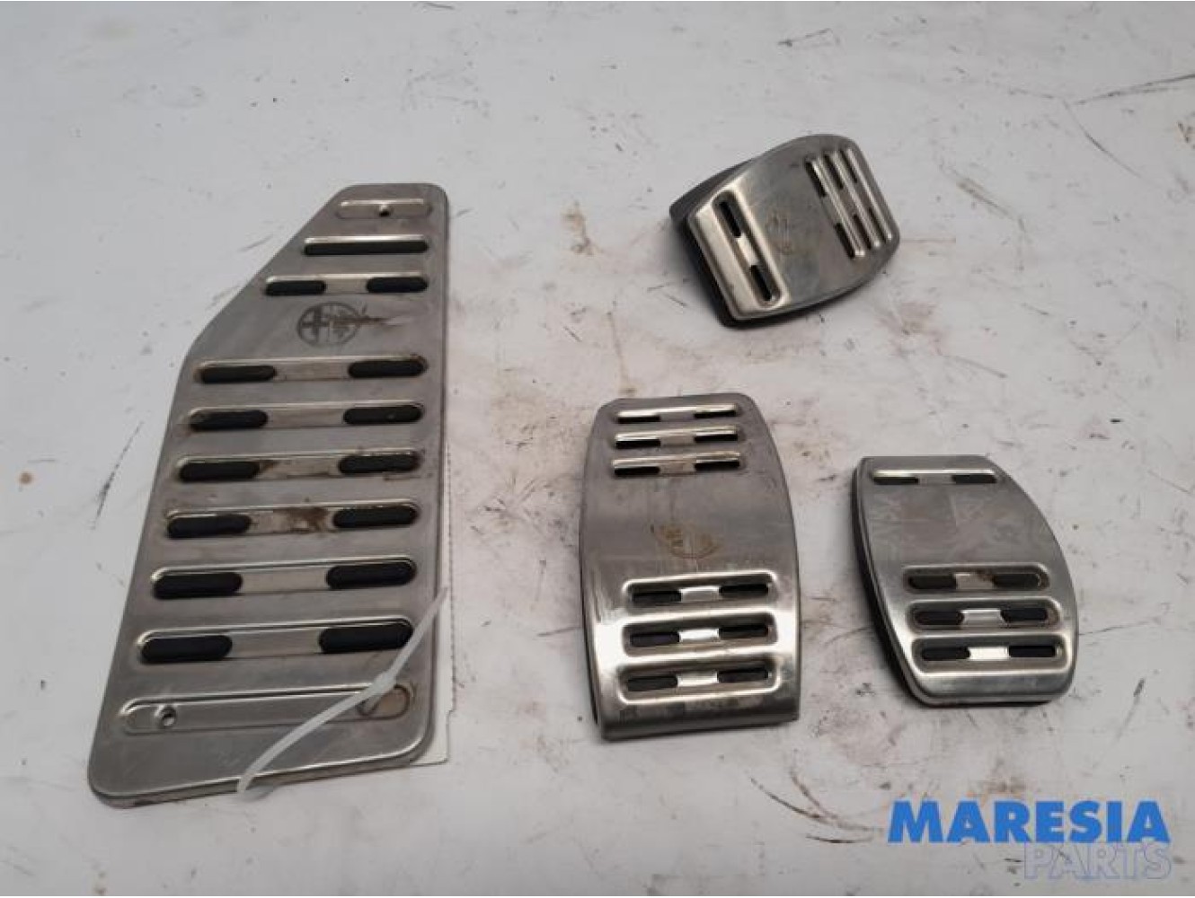 Alfa Romeo - Giulietta - Set of pedals