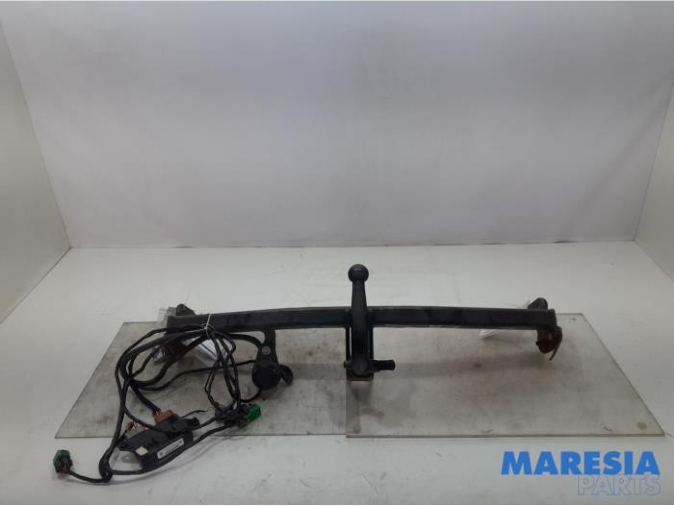 Peugeot - 208 - Towbar