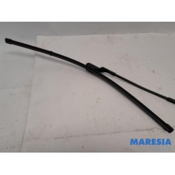 Alfa Romeo - Giulietta - Front wiper arm