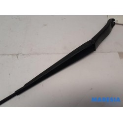 Alfa Romeo - Giulietta - Front wiper arm