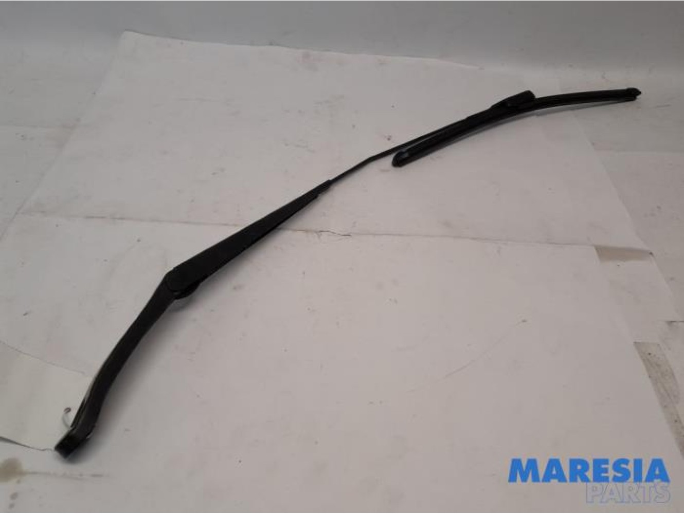 Alfa Romeo - Giulietta - Front wiper arm