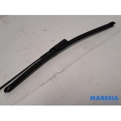 Alfa Romeo - Giulietta - Front wiper arm