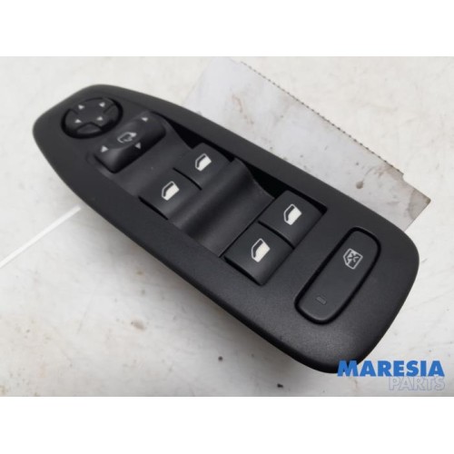 Peugeot - 208 - Multi-functional window switch