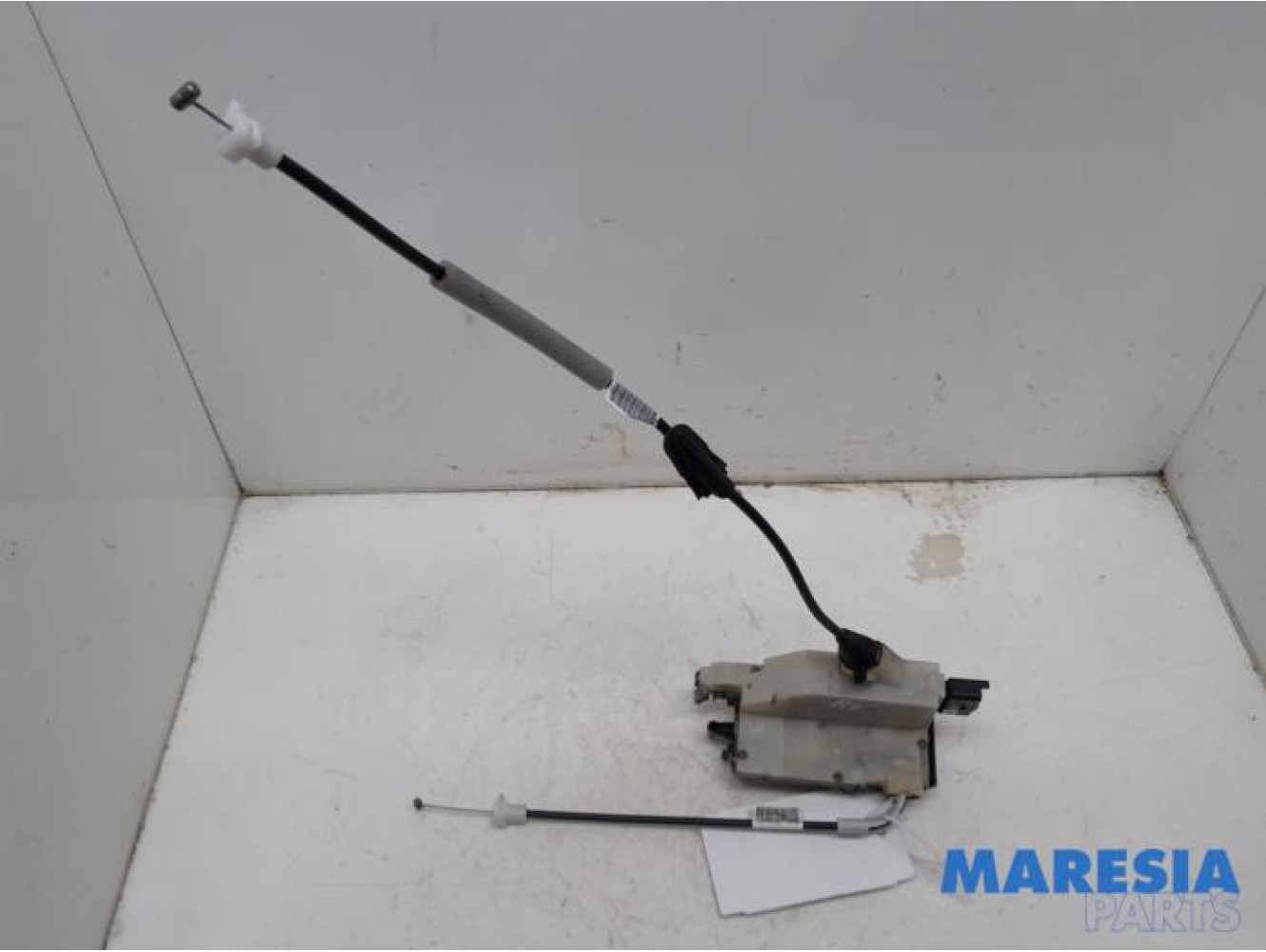 Peugeot - 208 - Front door lock mechanism 4-door, right
