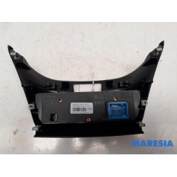 Peugeot - 208 - Heater control panel