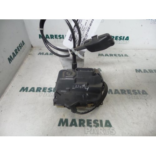 Renault - Megane Scenic - Rear door lock mechanism 4-door, left