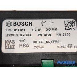 Peugeot - 208 - PDC Module