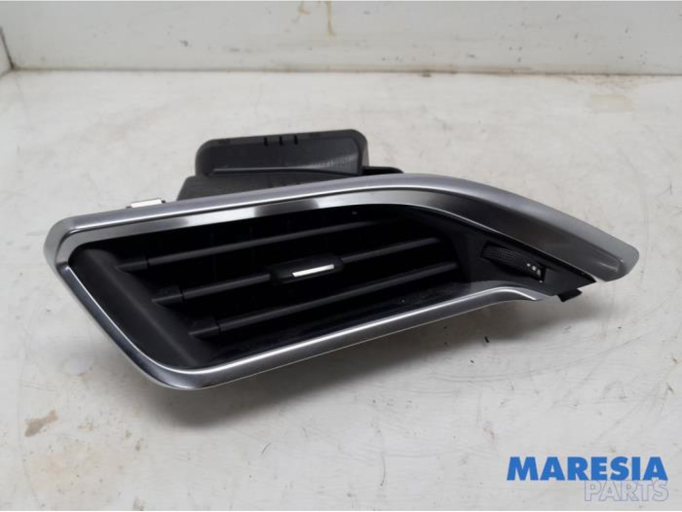 Peugeot - 208 - Dashboard vent