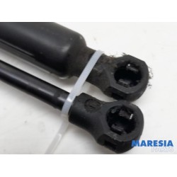 Peugeot - 208 - Set of tailgate gas struts