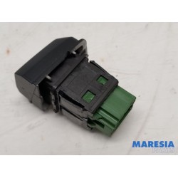 Peugeot - 208 - Central locking switch