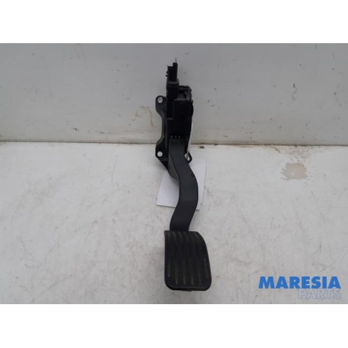 Peugeot - 208 - Throttle pedal position sensor