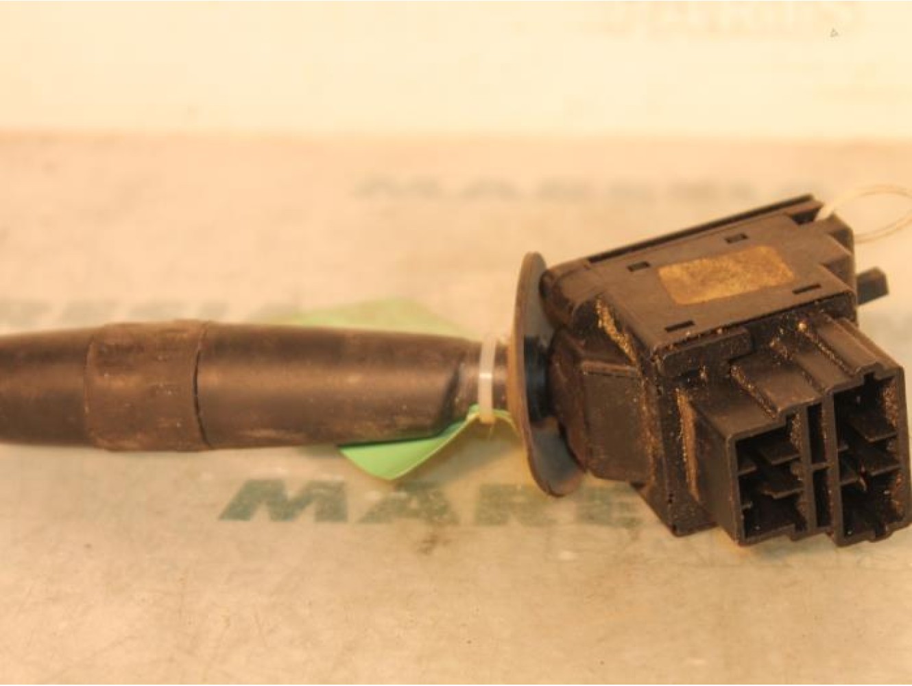 Peugeot - 605 - Indicator switch
