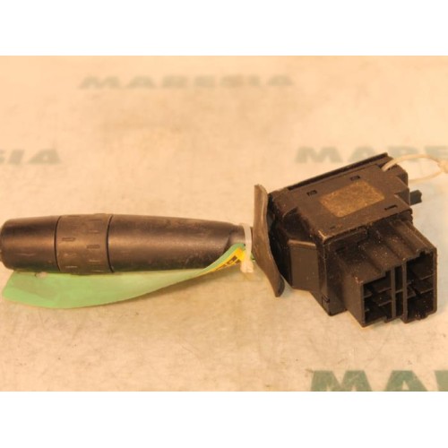 Peugeot - 605 - Indicator switch