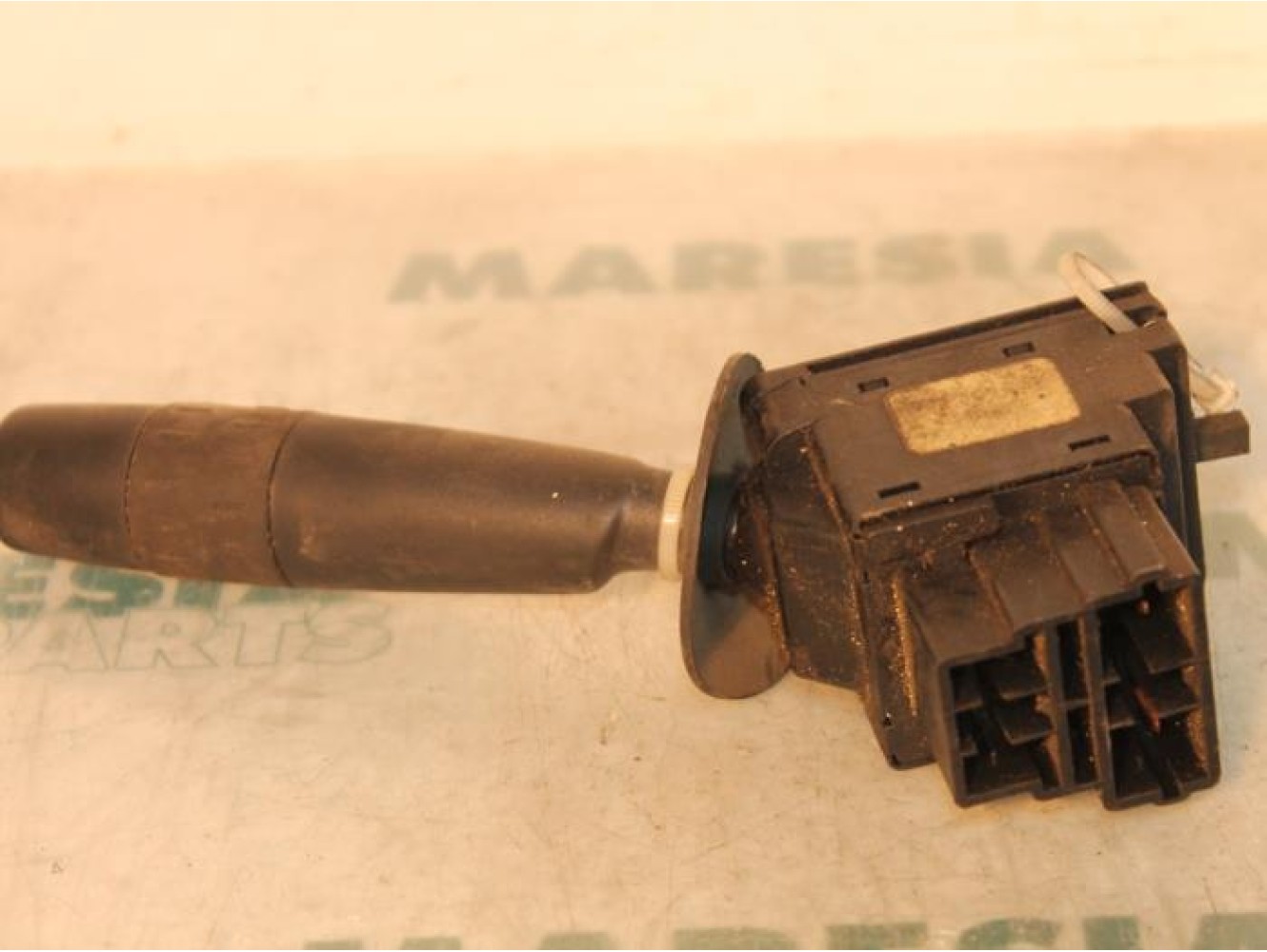 Peugeot - 605 - Indicator switch