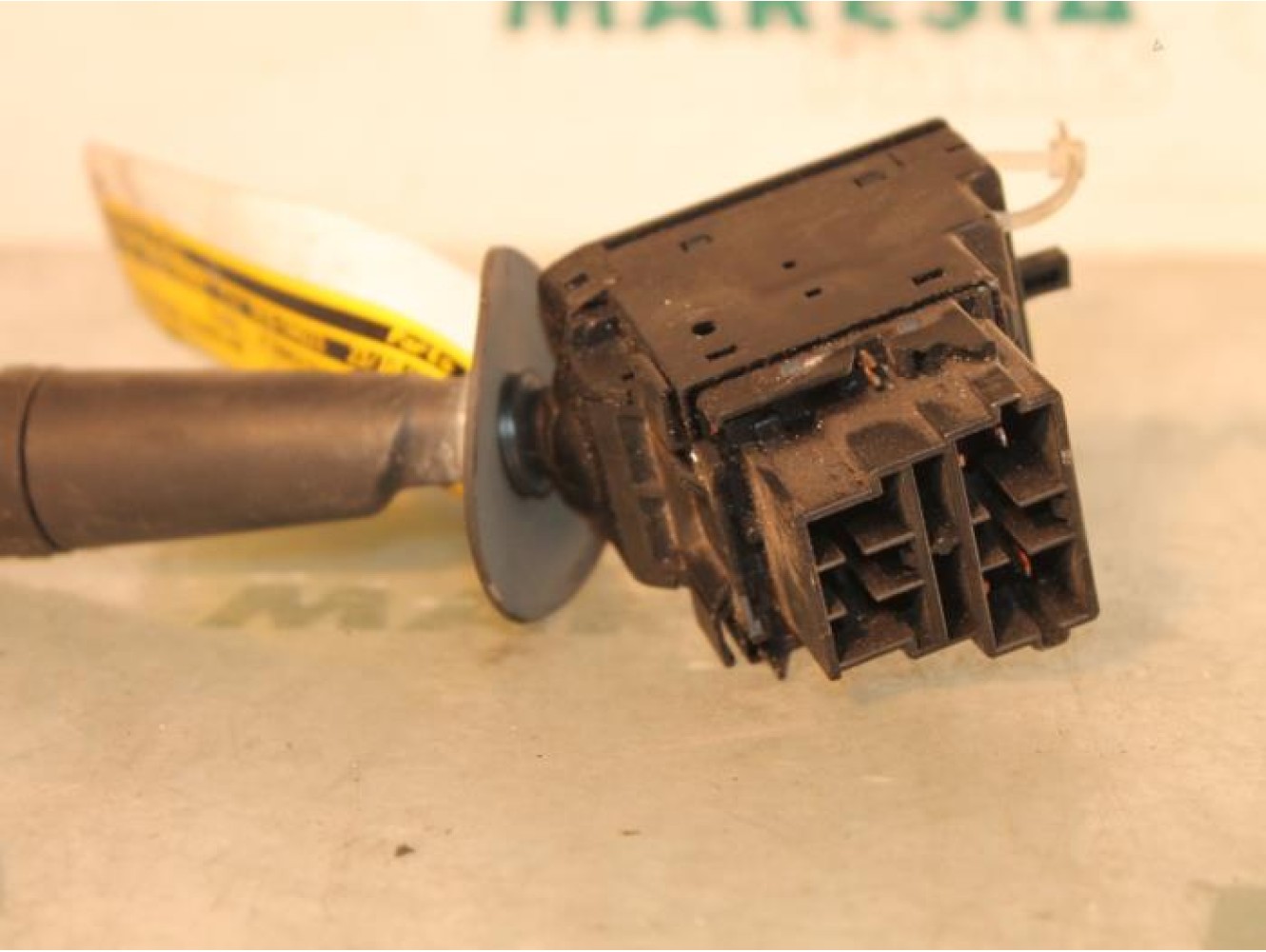 Peugeot - 605 - Indicator switch