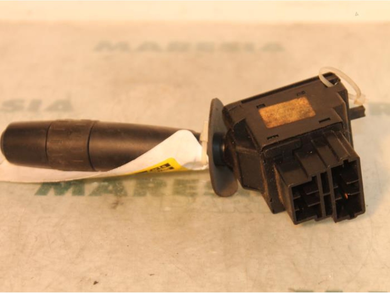 Peugeot - 605 - Indicator switch