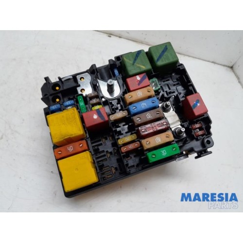 Peugeot - 208 - Fuse box