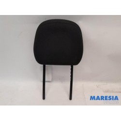 Peugeot - 208 - Headrest