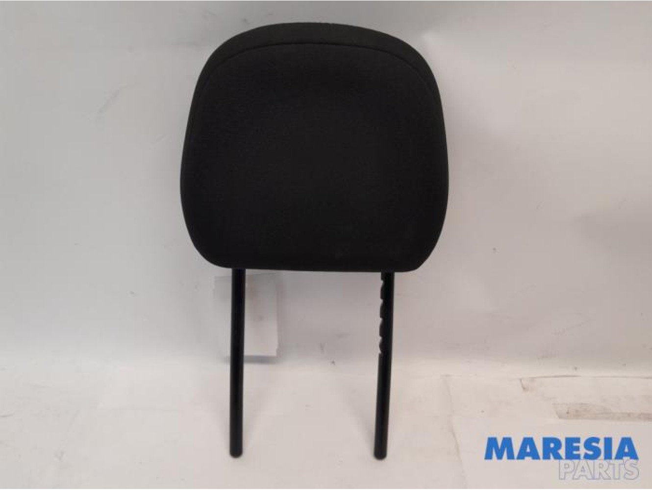 Peugeot - 208 - Headrest